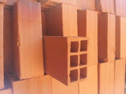 Bloco Cer&acirc;mico de Veda&ccedil;&atilde;o com Refor&ccedil;o 11,5x19x39